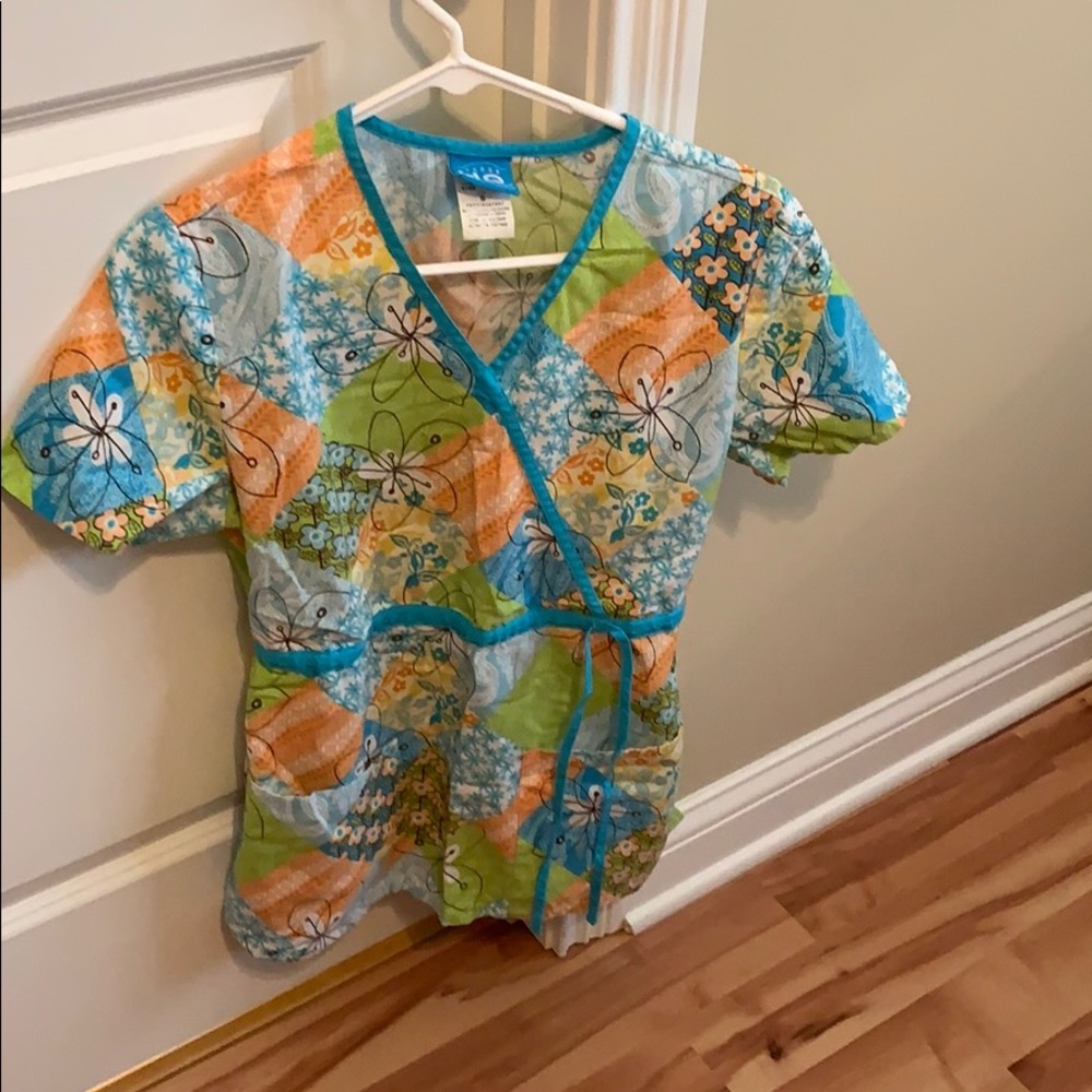 Scrub Top Bundle - Picture 3 of 8